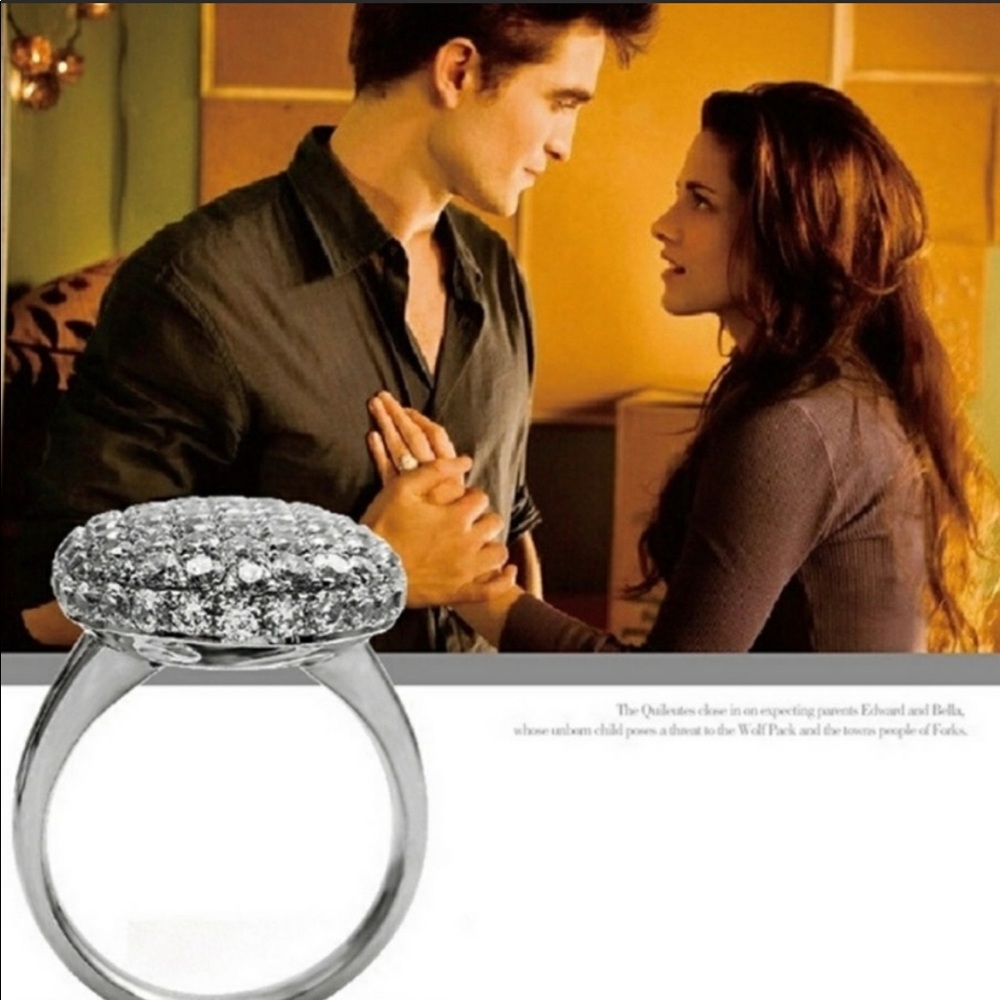 🔥HOST PICK - NEW TWILIGHT BELLA SILVER ENGAGEMENT RING - Picture 4 of 6